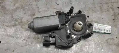 Pezzo di ricambio per auto di seconda mano Motore Alzacristalli Anteriore Destro per AUDI A3 (8L) (09.1996->) 1.9 TDI Ambiente [1.9 Ltr. - 96 kW TDI] Riferimenti OEM IAM 103022100  8 PINS
