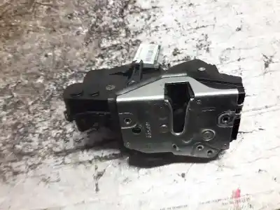 Peça sobressalente para automóvel em segunda mão fechadura da porta dianteira esquerda por bmw serie 3 berlina (e46) 320d referências oem iam 