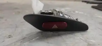 Peça sobressalente para automóvel em segunda mão Botão / Interruptor Elevador Vidro Traseiro Esquerdo por PEUGEOT 406 BERLINA (S1/S2) SRDT Referências OEM IAM 963040347A 3 PINS 7 PINS