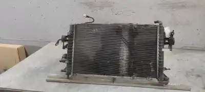 Pezzo di ricambio per auto di seconda mano RADIATORE D ACQUA per OPEL ASTRA H BERLINA  Riferimenti OEM IAM 13128925  