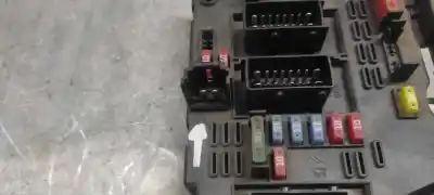 İkinci el araba yedek parçası röle/sigorta kutusu için peugeot 307 (s1) xr clim oem iam referansları 9650664180  