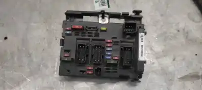 İkinci el araba yedek parçası röle/sigorta kutusu için peugeot 307 break / sw (s1) sw pack oem iam referansları 9650664180  
