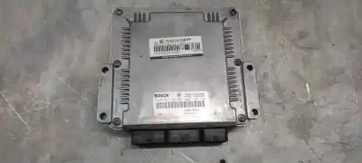 Автозапчастина б/у ебу контролер двигуна для RENAULT LAGUNA II (BG0) Authentique Посилання на OEM IAM 0281011101 8200095416 8200163528