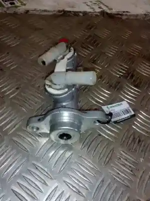 Peça sobressalente para automóvel em segunda mão cilindro de travões de tambor por nissan cabstar e cabina simple cabina individual referências oem iam bm57