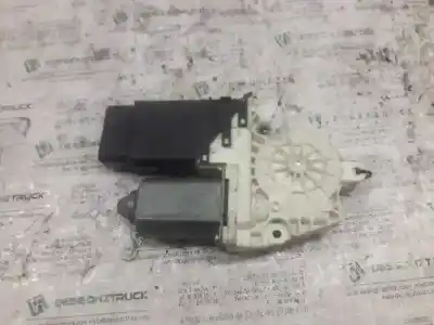 Second-hand car spare part right front window motor for seat leon (1m1) last edition oem iam references 9776105413301 29 pins f005s00062