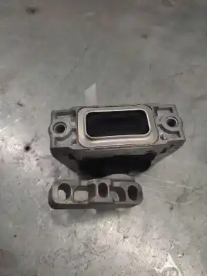 Second-hand car spare part engine support for audi a3 (8p) 1.6 102 cv / 75 kw oem iam references 1k0199262al  