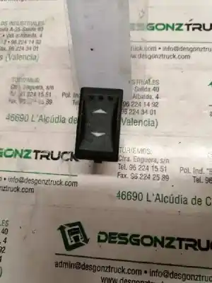 Recambio de automóvil de segunda mano de MANDO ELEVALUNAS TRASERO DERECHO para FORD MONDEO BERLINA (GE)  referencias OEM IAM 1S7T14529AB  4 PINS