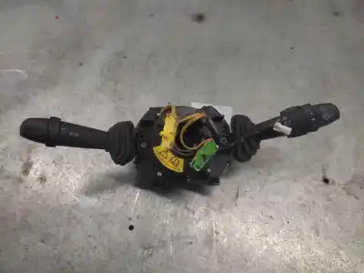 Pezzo di ricambio per auto di seconda mano comando multifunzione per fiat stilo (192) 1.9 jtd cat riferimenti oem iam 07352969540  