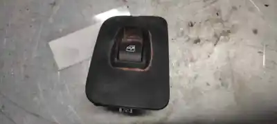 Second-hand car spare part RIGHT FRONT POWER WINDOW SWITCH for FIAT FIORINO FURGONETA/MONOVOLUMEN (225_)  OEM IAM references  4 PINS 