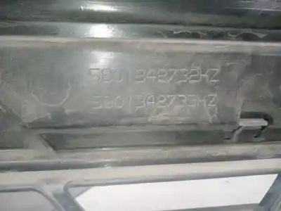 Автозапчастина б/у передня решіта для iveco daily iv caja/chasis 35c15 посилання на oem iam 5801342732  