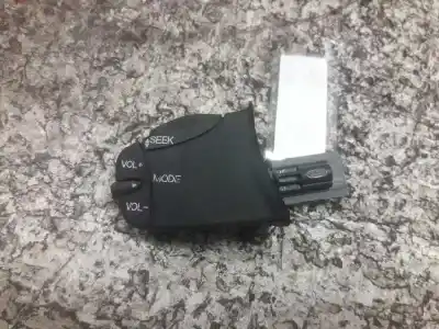 Peça sobressalente para automóvel em segunda mão COMANDOS DO VOLANTE por FORD FIESTA (CBK)  Referências OEM IAM 98AB14K147AC  3 PINS