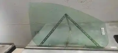 Peça sobressalente para automóvel em segunda mão vidro dianteiro direito por ford focus lim. (cb4) 1.6 tdci cat referências oem iam 