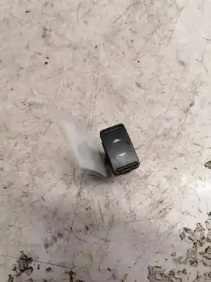 Автозапчастина б/у передній правий віконний вимикач для ford focus berlina (cap) ambiente (d) посилання на oem iam 6m2t14529ca