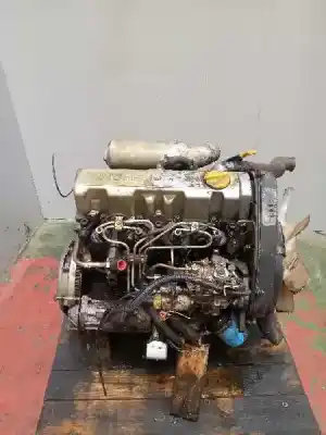 Piesă de schimb auto la mâna a doua MOTOR COMPLET pentru NISSAN TRADE  Referințe OEM IAM LD20  