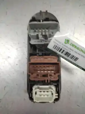 Second-hand car spare part left front power window switch for renault scenic ii confort authentique oem iam references   