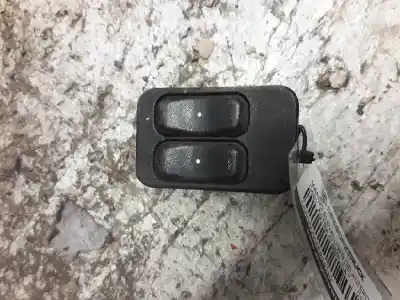 Автозапчасти б/у ВЫКЛЮЧАТЕЛЬ ЛЕВОГО ПЕРЕДНЕГО ОКНА за OPEL ASTRA G BERLINA  ссылки OEM IAM 90561088 6 PINS 13363201