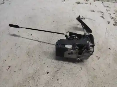 Peça sobressalente para automóvel em segunda mão fechadura da porta dianteira esquerda por opel corsa c blue line referências oem iam 13154791