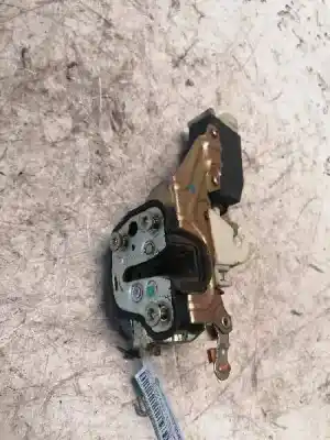 Pezzo di ricambio per auto di seconda mano serratura porta anteriore destra per opel corsa b fresh riferimenti oem iam 90493702