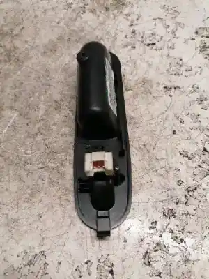 Peça sobressalente para automóvel em segunda mão botão / interruptor elevador vidro traseiro direito por honda hr-v (gh) vtec 4wd referências oem iam  5 pins 