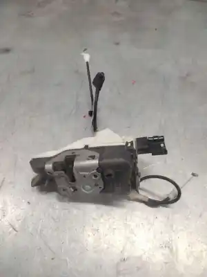 Second-hand car spare part left front door lock for peugeot 308 confort oem iam references 567148