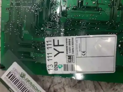 Peça sobressalente para automóvel em segunda mão módulo electrónico do fecho central por opel combo familiar referências oem iam 330518684 13111111 5wk48664d