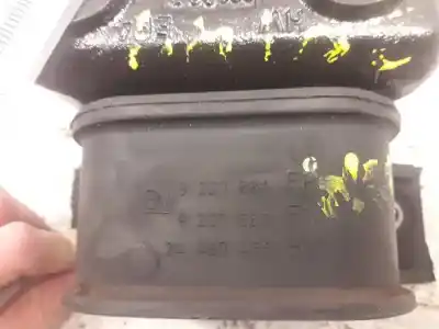 Second-hand car spare part right engine support for opel combo familiar oem iam references 9227881 24467436 9227880