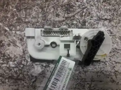 Peça sobressalente para automóvel em segunda mão comando de sofagem (chauffage / ar condicionado)  por opel meriva blue line referências oem iam 93329465  12 pins