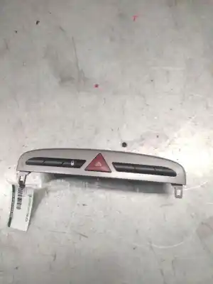 Second-hand car spare part hazard warning lights for peugeot 308 confort oem iam references 9659417177