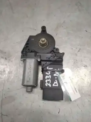Peça sobressalente para automóvel em segunda mão motor elevador vidro dianteiro direito por seat leon (1p1) reference referências oem iam 3b4837752mg