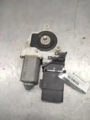 Pièce détachée automobile d'occasion Moteur Lève Vitre Avant Droit pour VOLKSWAGEN GOLF IV BERLINA (1J1) 1.4 16V Références OEM IAM 101434202  