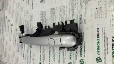 Second-hand car spare part exterior right front door handle for renault scenic ii authentique oem iam references 8200078076