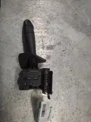 Pezzo di ricambio per auto di seconda mano comando pulito per renault kangoo (f/kc0) authentique oasis riferimenti oem iam 8200090337  
