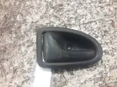 İkinci el araba yedek parçası SOL ARKA IÇ KULP için RENAULT CLIO II FASE I (B/CBO)  OEM IAM referansları 7700415974  