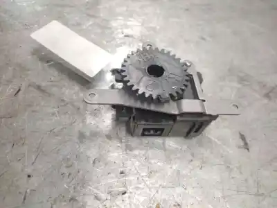 Peça sobressalente para automóvel em segunda mão motor de abertura da comporta de sofagem por toyota auris active referências oem iam 0638000920pls  