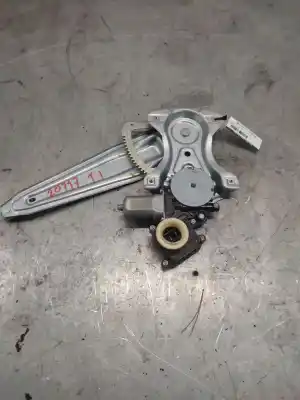 Peça sobressalente para automóvel em segunda mão elevador de vidros traseiro esquerdo por toyota auris active referências oem iam 8570102010