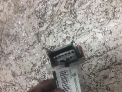 Pezzo di ricambio per auto di seconda mano avvertimento per kia shuma ii 1.6 ls 4 berlina riferimenti oem iam 3e28  8 pins