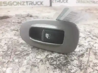 Pezzo di ricambio per auto di seconda mano interruttore alzacristalli anteriore destro per kia shuma ii 1.6 ls 4 berlina riferimenti oem iam 