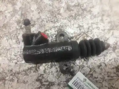 Pezzo di ricambio per auto di seconda mano cilindro frizione per kia shuma ii 1.6 ls 4 berlina riferimenti oem iam 