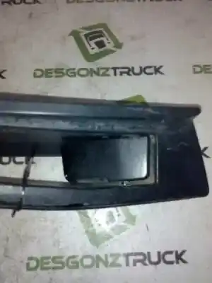 Second-hand car spare part interior right front handle for renault hd 340.18 / 26 premium e2 fsa modelo 340.18 t 249 kw cabina para dormir oem iam references   