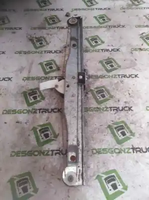 Second-hand car spare part passenger side right window regulator for nissan atleon tk 95/2 oem iam references   