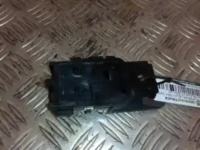 Second-hand car spare part interior right front handle for nissan atleon 120 oem iam references   