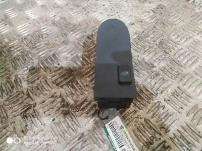 Recambio de automóvil de segunda mano de Mando Elevalunas Delantero Derecho para MAN TG - A 18.XXX FG / BB   (E3/E4) XL referencias OEM IAM 81258067053  