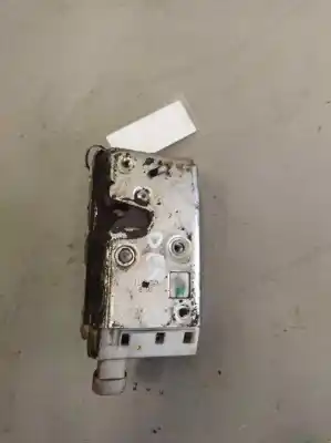 Recambio de automóvil de segunda mano de Cerradura Puerta Delantera Derecha para IVECO EUROCARGO 05.03 -> 5.9 Diesel referencias OEM IAM 98416346  