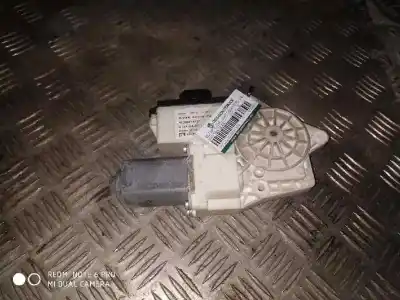 İkinci el araba yedek parçası ÖN SOL CAM MOTORU için MAN TGX 18.X_X  OEM IAM referansları 81286016137  