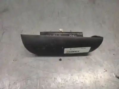 Second-hand car spare part licence plate light for renault trafic ii furgón (fl) 1.9 dci 100 (fl0c) oem iam references   