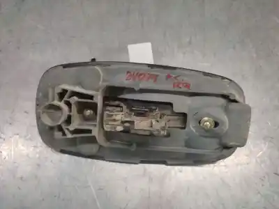 Peça sobressalente para automóvel em segunda mão puxador exterior traseiro direito por renault trafic ii furgón (fl) 1.9 dci 100 (fl0c) referências oem iam   