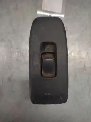 Peça sobressalente para automóvel em segunda mão BOTÃO / INTERRUPTOR ELEVADOR VIDRO TRASEIRO DIREITO por MITSUBISHI PAJERO  Referências OEM IAM MR445659  