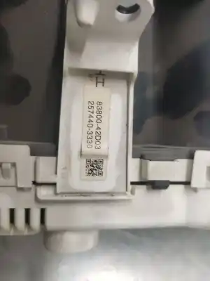 Peça sobressalente para automóvel em segunda mão quadrante por toyota rav 4 (a3) luna referências oem iam 8380042d03 2574403330 