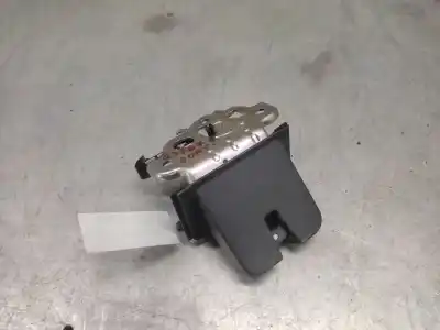 Second-hand car spare part trunk lock for skoda rapid ambition oem iam references 8r0827505a 4 pins 