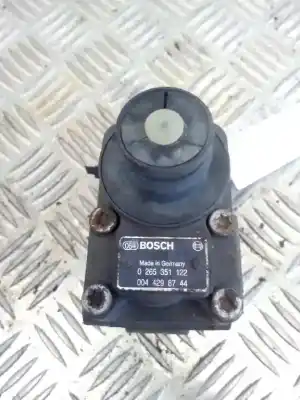 Second-hand car spare part ADDITIONAL AIR VALVE for MERCEDES-BENZ ATEGO 6 CYL. 4X2 2005 ->  OEM IAM references 0044298744  0265351122
